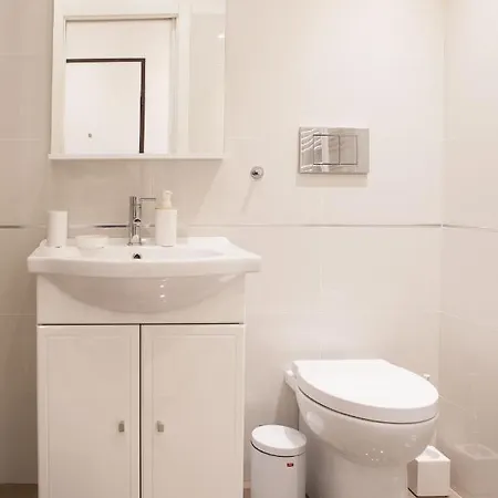 Bright New With Wonderful Views * Niza