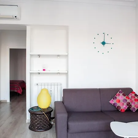 Bright New With Wonderful Views 尼斯